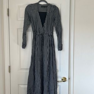 Christ Dawn cool deep V long sleeved dress. Hip and modern and cross seasonal!